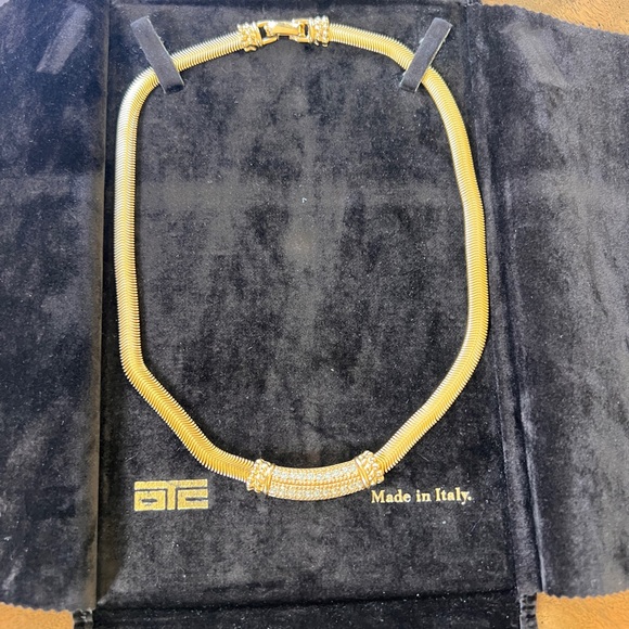 Dior Elegant Gold Necklace with white stones Accents - Picture 5 of 13